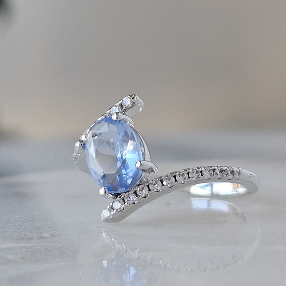 Blue Topaz Ring, 925 Sterling Silver Charmed Aroma - Picture 10 of 10